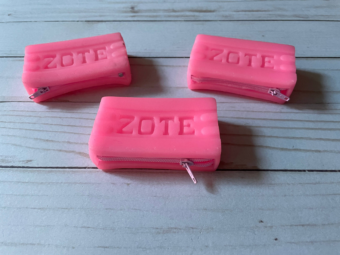 Zote Pouch